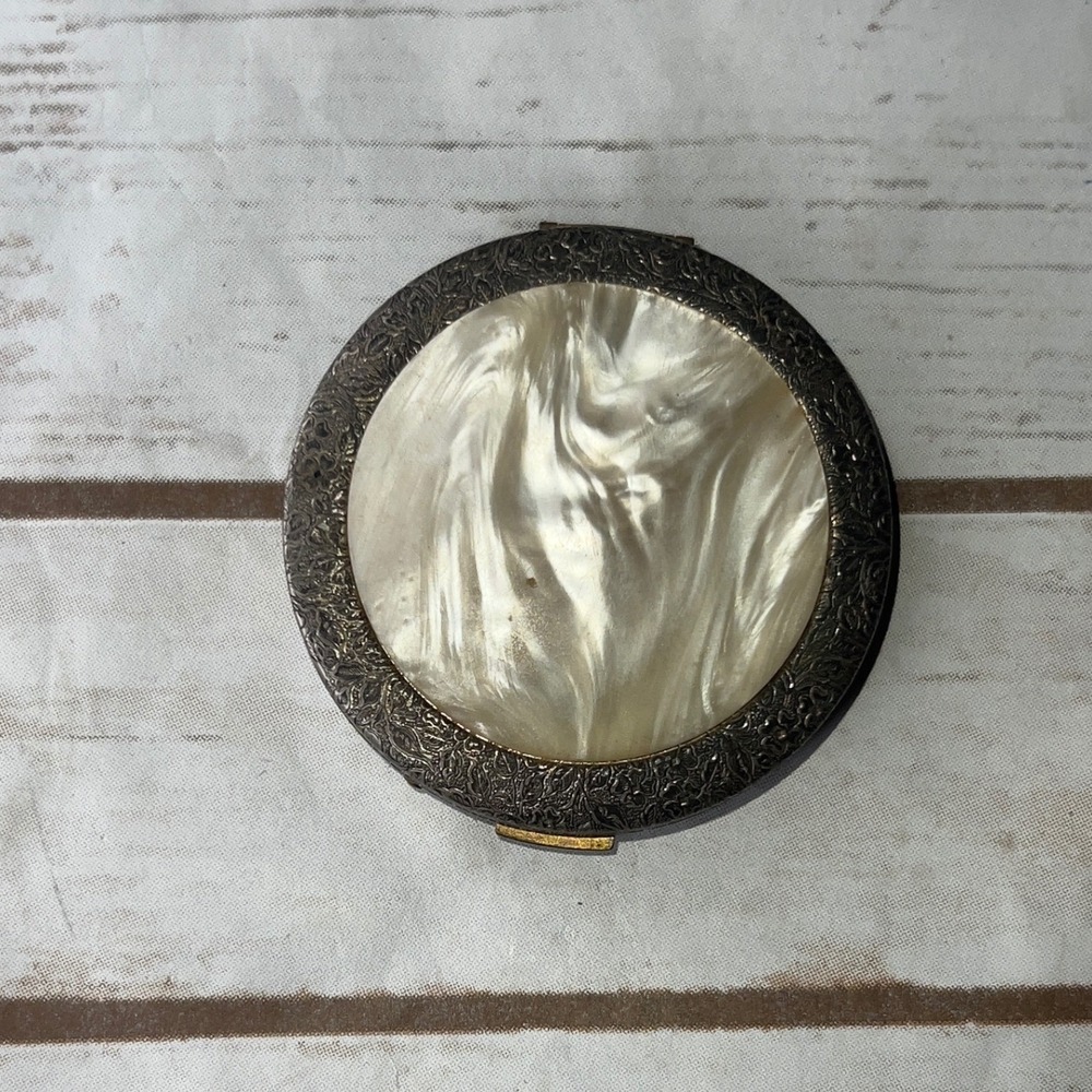 Vintage Round Makeup Compact Silver Tone Mother of Pearl Floral Chased 2.75in